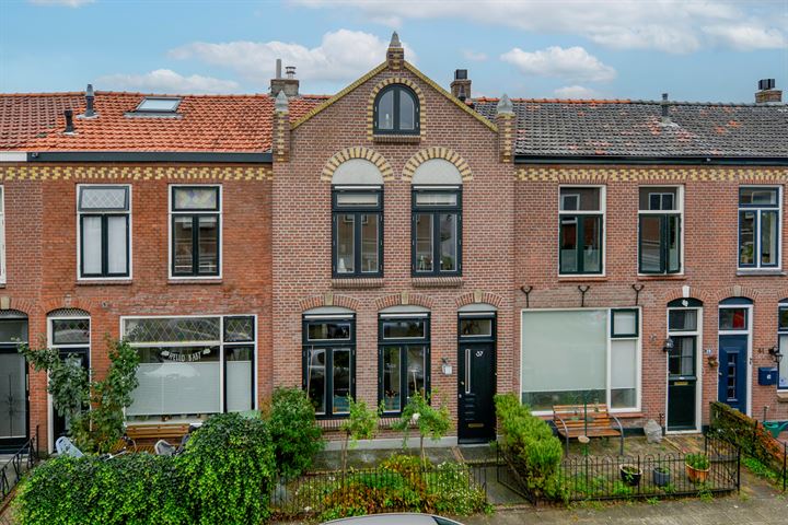 Bekijk foto 1 van Irisstraat 37