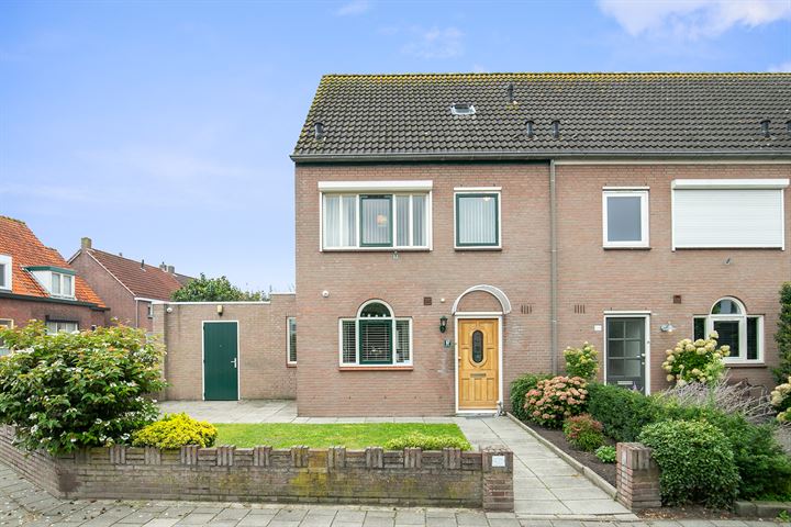 Bekijk foto 38 van Willibrordusstraat 57