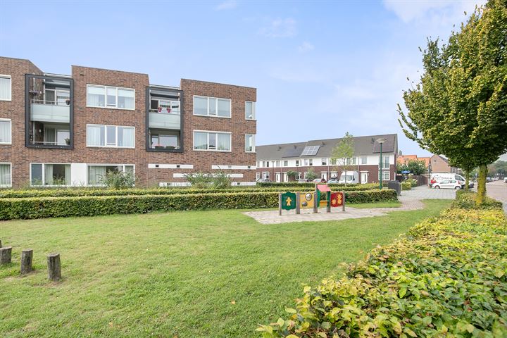 Bekijk foto 41 van Willibrordusstraat 57