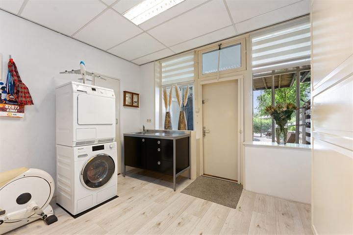 Bekijk foto 46 van Molenstraat 146