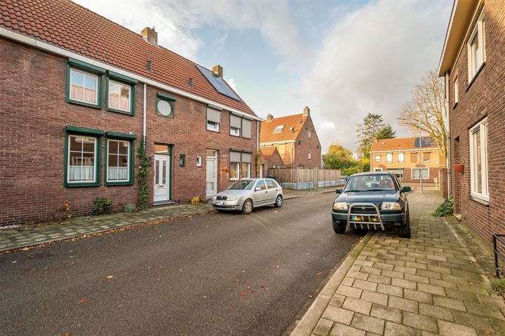 Bekijk foto 41 van Zandstraat 23