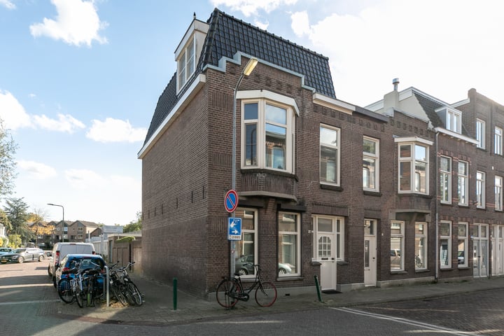 View photo 7 of Grazendonkstraat 14