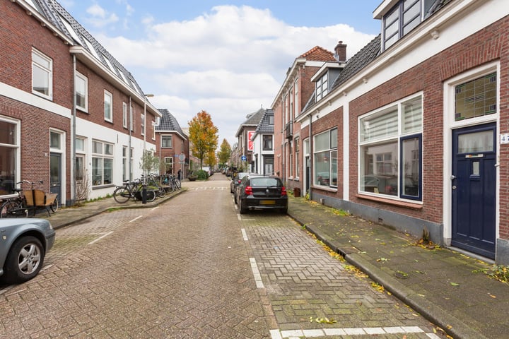 Bekijk foto 2 van Bouwstraat 47