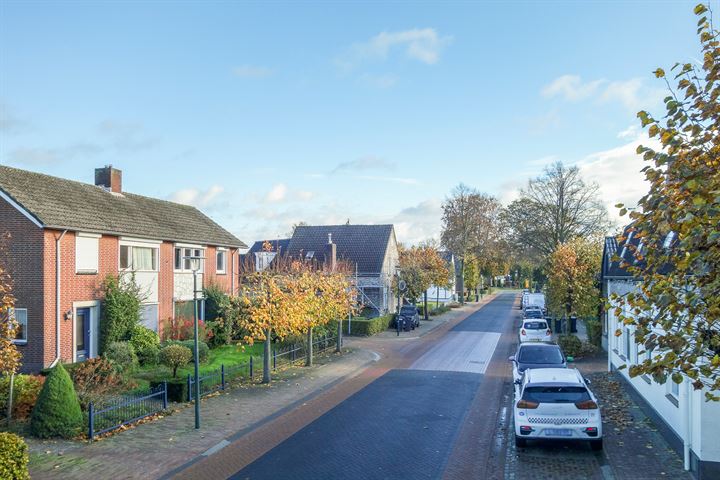 Bekijk foto 40 van Kerkeind 30