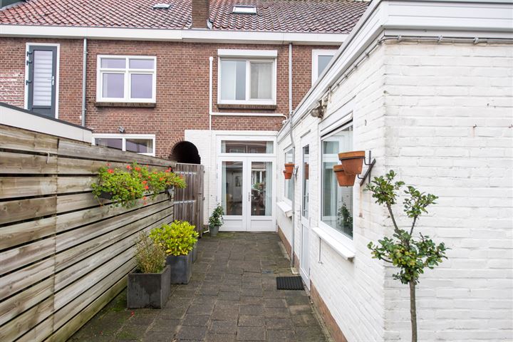 Bekijk foto 27 van Henry Hudsonstraat 17