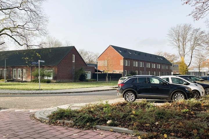 Bekijk foto 29 van Lodewijk van Nassaustraat 16