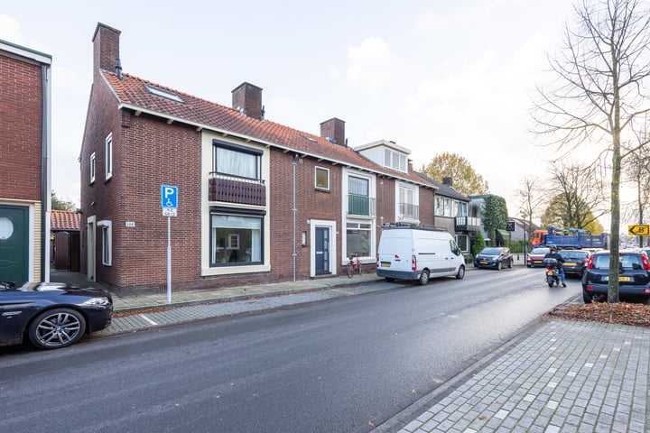 Bekijk foto 2 van Voortsweg 186