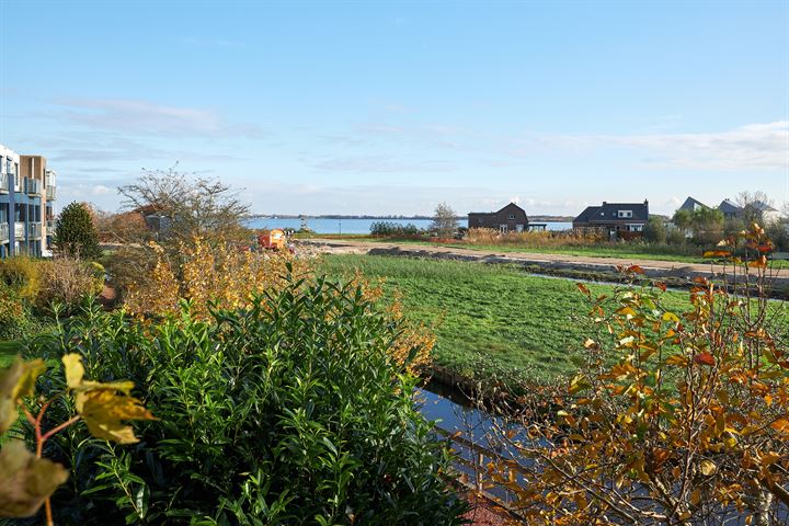 Bekijk foto 30 van Noordeinde 189-B8