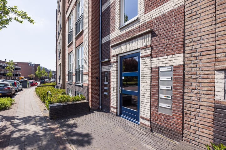 Bekijk foto 5 van Beatrixstraat 95