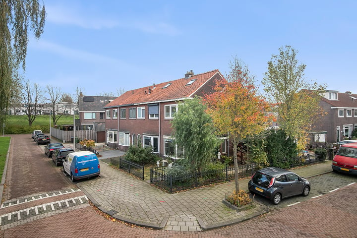 View photo 36 of van der Palmstraat 7