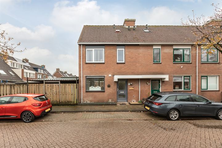 Bekijk foto 3 van Weegbreestraat 1