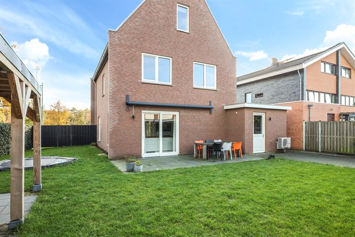 Bekijk foto 36 van Asterstraat 136