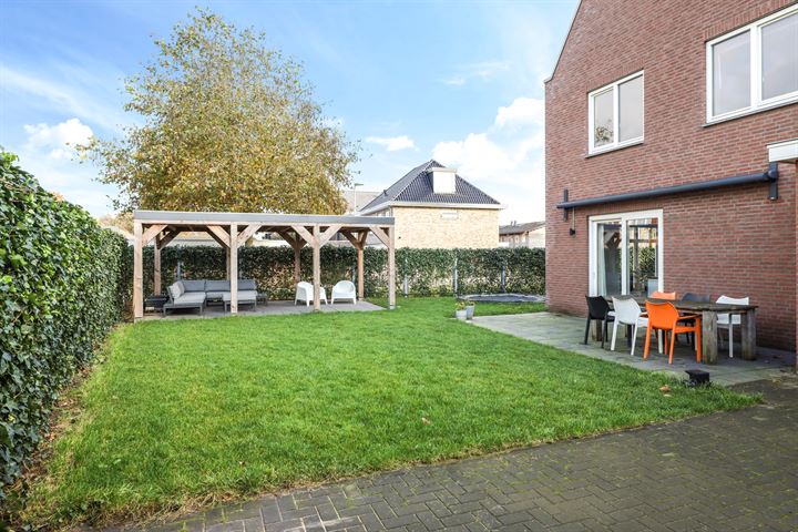 Bekijk foto 38 van Asterstraat 136