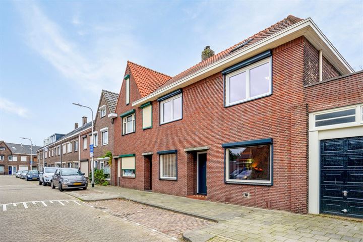 Bekijk foto 35 van Van Alkemadestraat 50