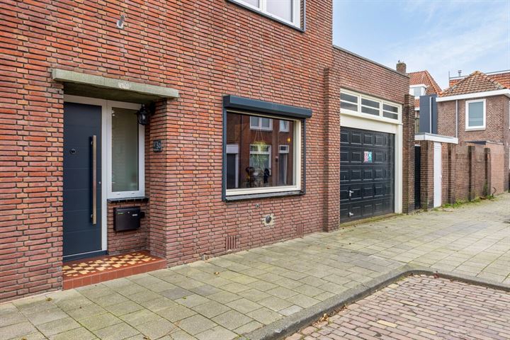 Bekijk foto 34 van Van Alkemadestraat 50