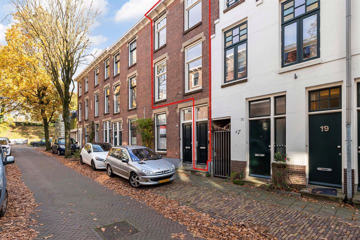 Bekijk foto 1 van Pastoor Bosstraat 15