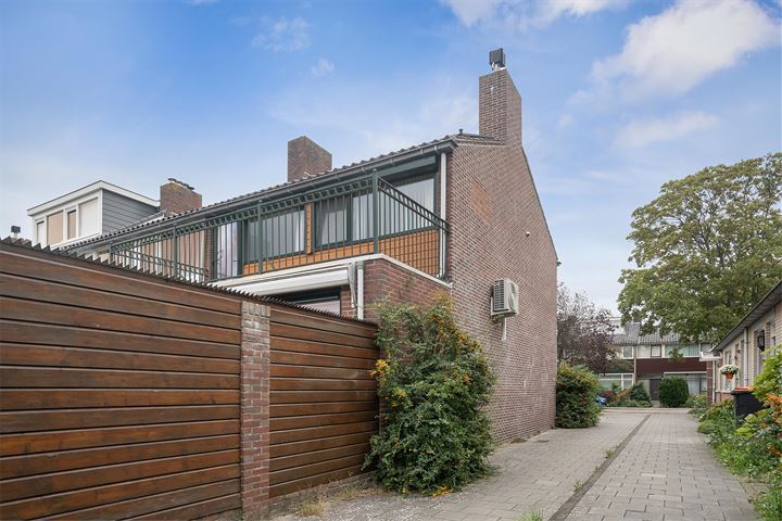 View photo 44 of Halbertsmastraat 44