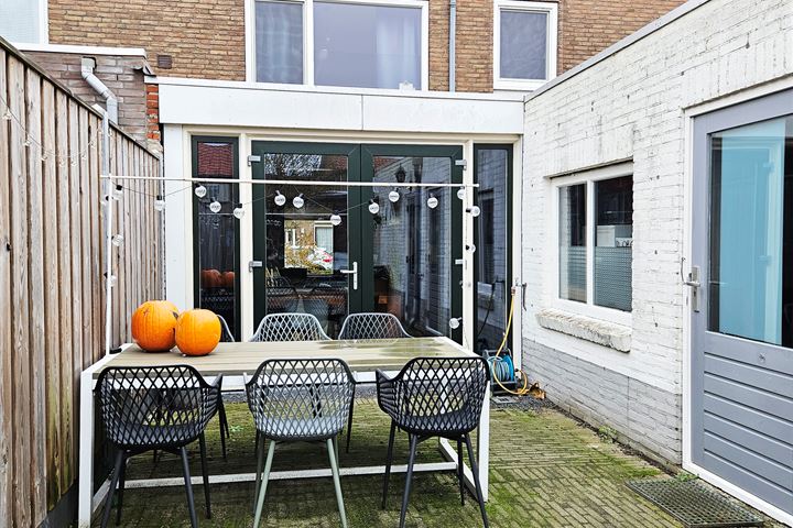 Bekijk foto 38 van Meidoornstraat 11