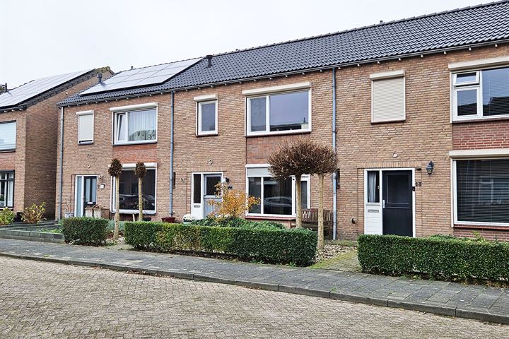 Bekijk foto 43 van Meidoornstraat 11