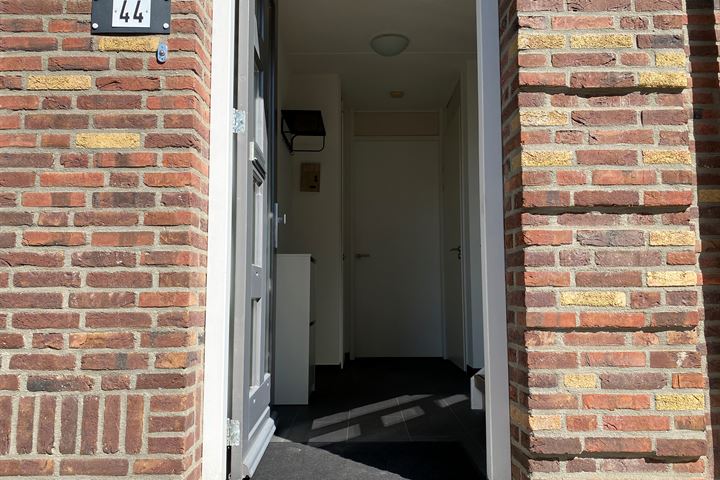 Bekijk foto 2 van Veldstraat 44