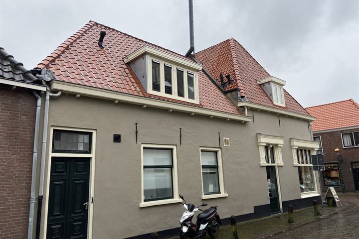 Bekijk foto 3 van Helmichstraat 2