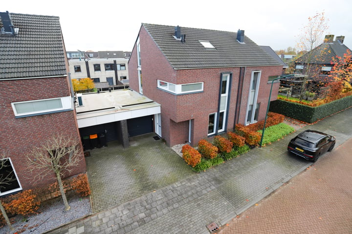 Bekijk foto 47 van Baroniestraat 9