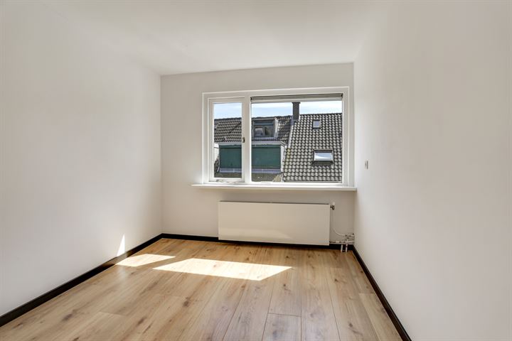 Bekijk foto 16 van Eigenhaardstraat 26