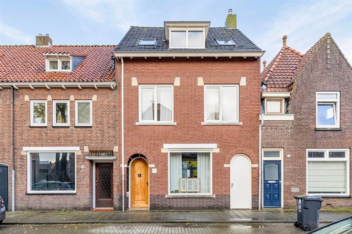 Bekijk foto 1 van Herstalsestraat 12