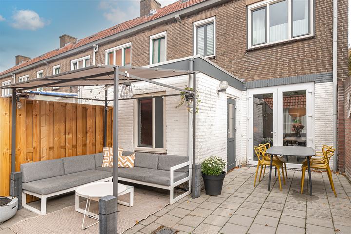 Bekijk foto 22 van Joannesstraat 12