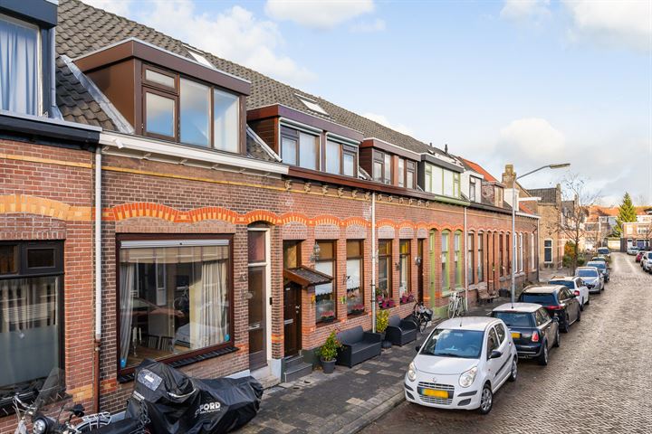 Bekijk foto 2 van Huygensstraat 43