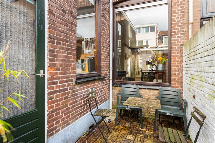 Bekijk foto 30 van Huygensstraat 43