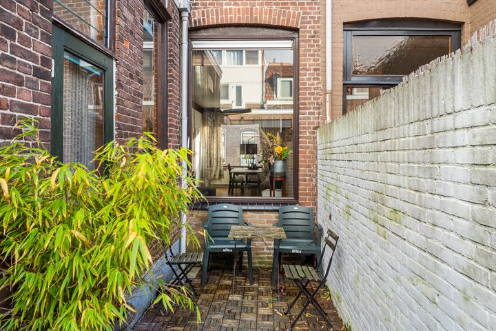 Bekijk foto 31 van Huygensstraat 43