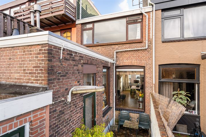 Bekijk foto 32 van Huygensstraat 43