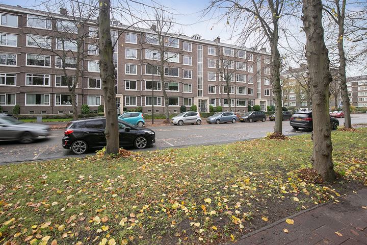 Bekijk foto 3 van Huis te Landelaan 176