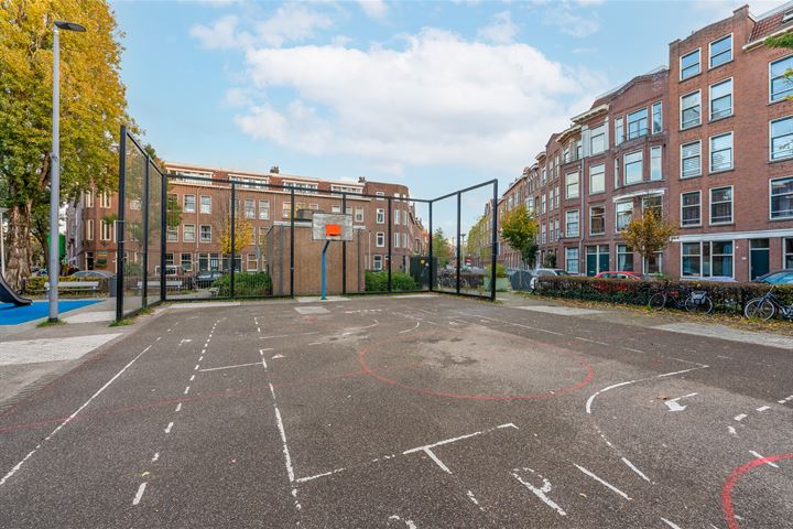 Bekijk foto 37 van Virulyplein 22-B