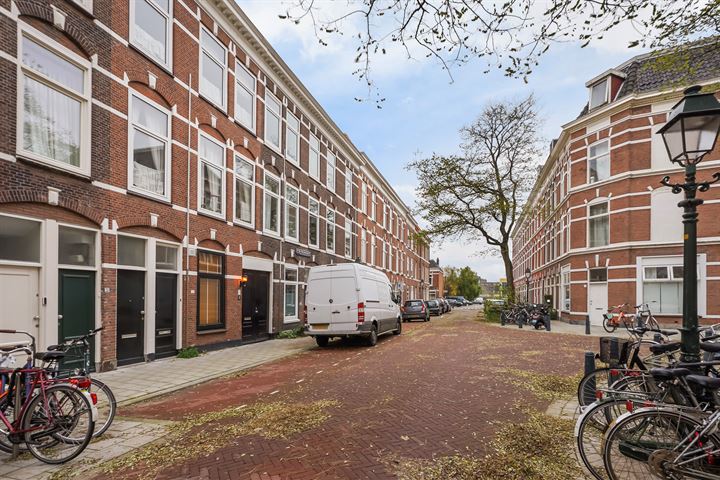 Bekijk foto 18 van Van Marumstraat 31