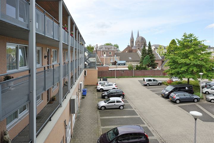 View photo 1 of Wielstraat 22