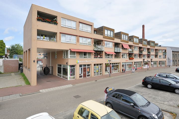 Photo 2 of Wielstraat 22