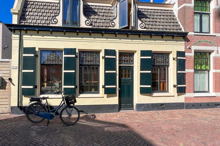 Bekijk foto 1 van Poststraat 14