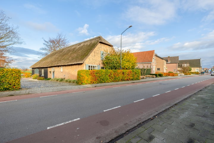 Bekijk foto 4 van Raadhuisstraat 32