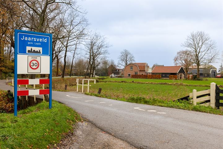 Bekijk foto 10 van Veldensteinlaan