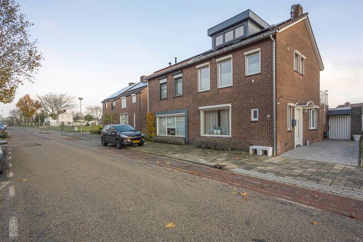 Bekijk foto 27 van De Wendelstraat 63