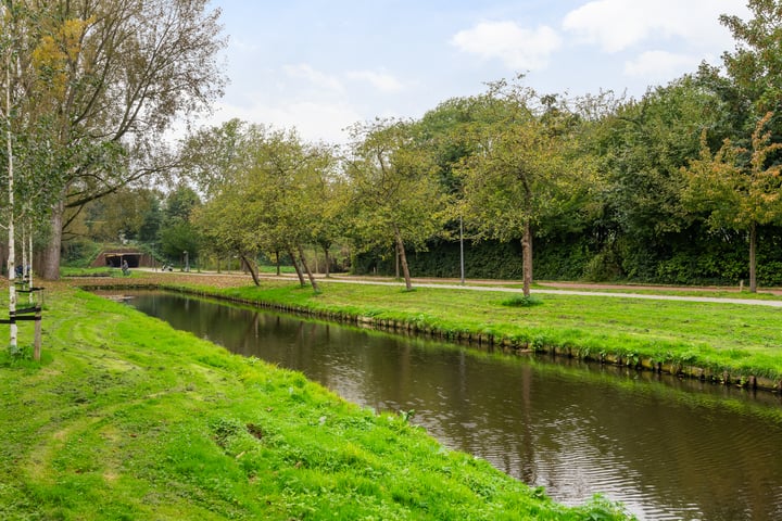 Bekijk foto 36 van Cornelis Bloemaertsingel 51