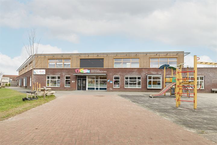 Bekijk foto 25 van Begoniastraat 8