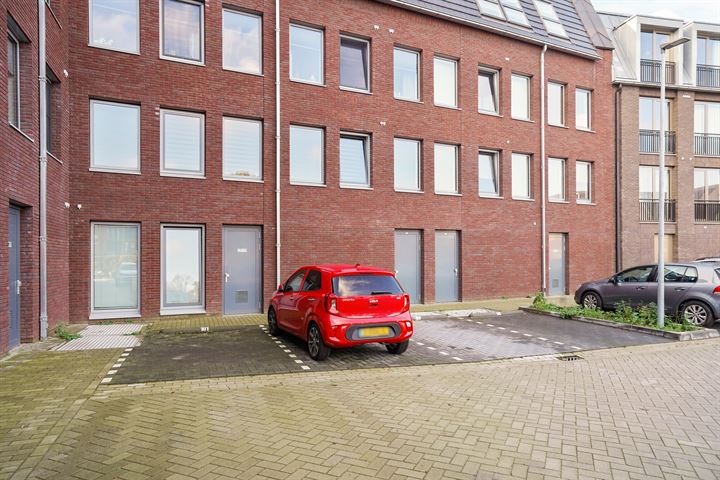 Bekijk foto 32 van Novicenstraat 124