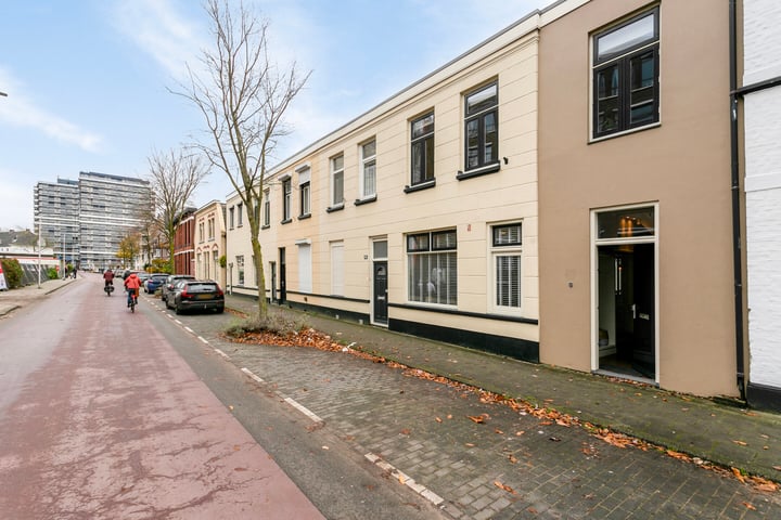 Bekijk foto 36 van Emmastraat 75