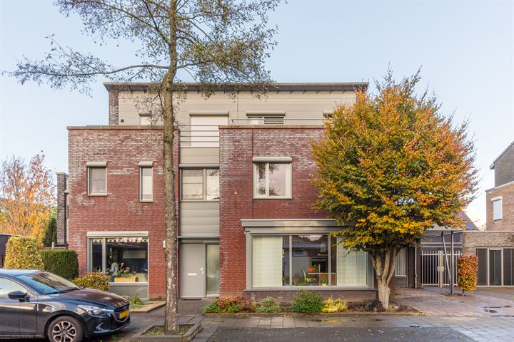 Bekijk foto 1 van Ien Dalesstraat 30