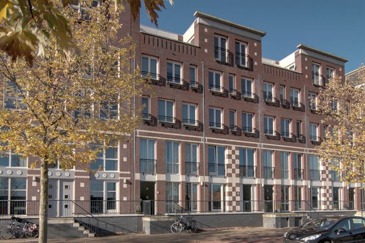 Bekijk foto 1 van Frontonstraat 33