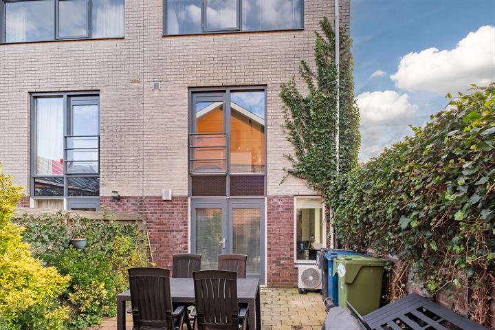 Bekijk foto 32 van P.C.Boutensstraat 60