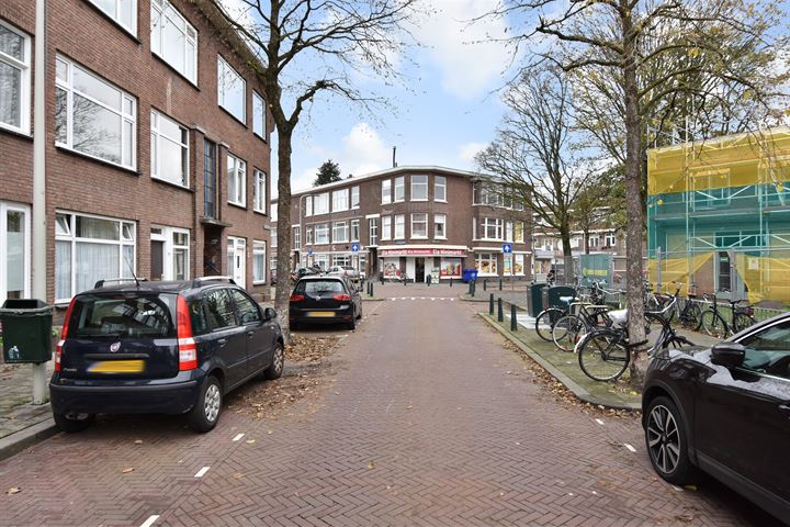 Bekijk foto 28 van Beatrijsstraat 27